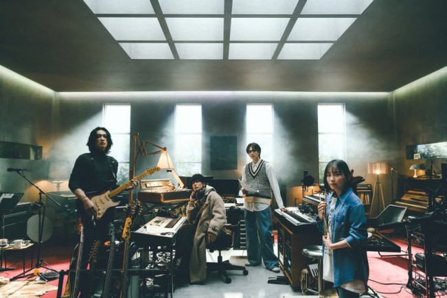 Glass Heart. (Netflix)